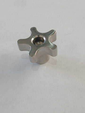 D150 - THUMB SCREW